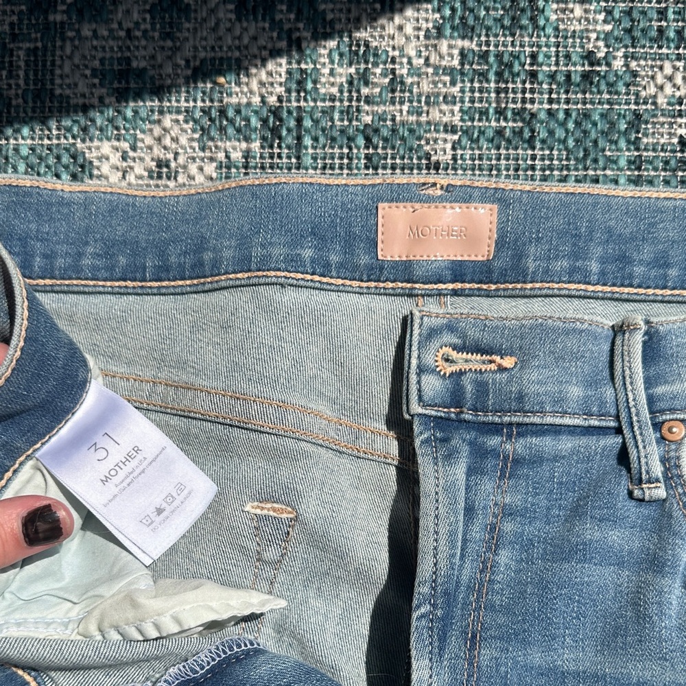 MOTHER Women's Light Blue Jeans size 31